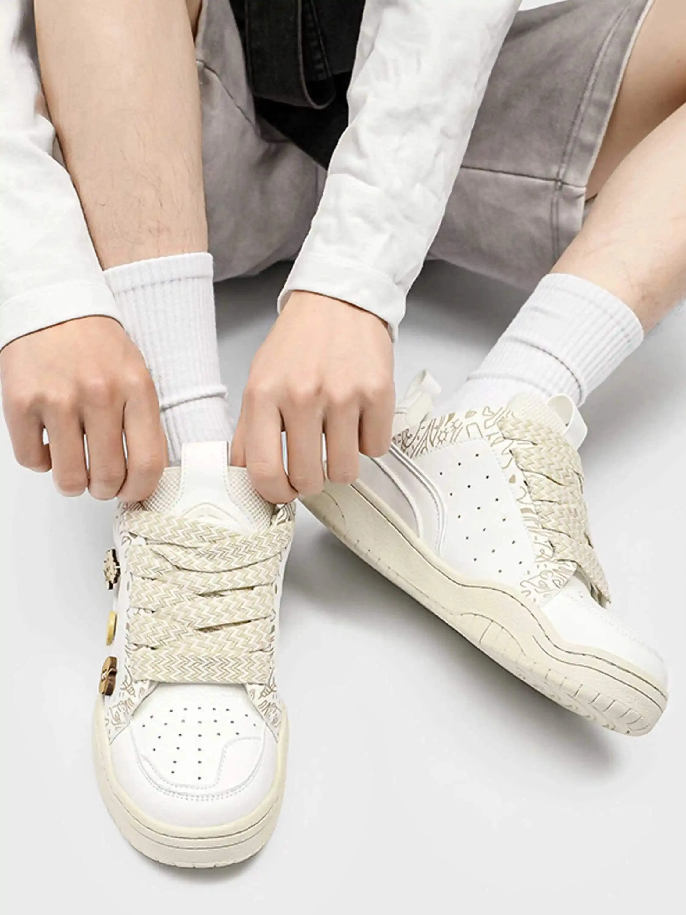Disguisen Cartoon Thick-Soled Bread Button Shoes