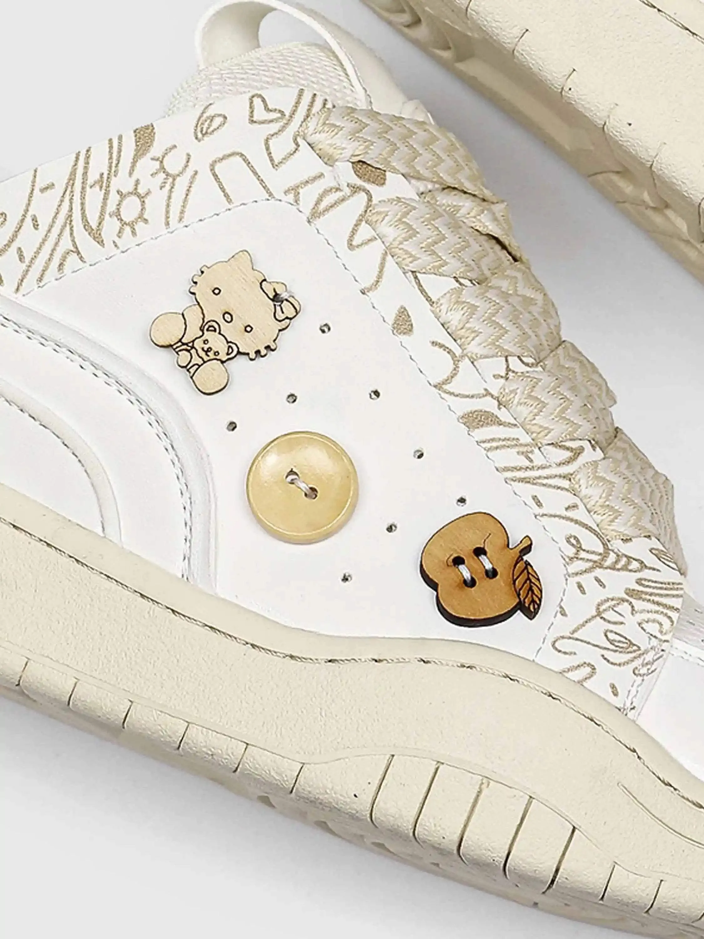 Disguisen Cartoon Thick-Soled Bread Button Shoes