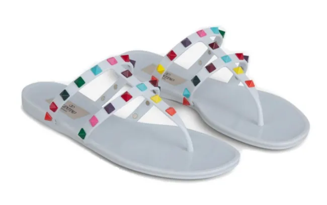 VALENTINO GARAVANI - Rockstud thong flat sandals